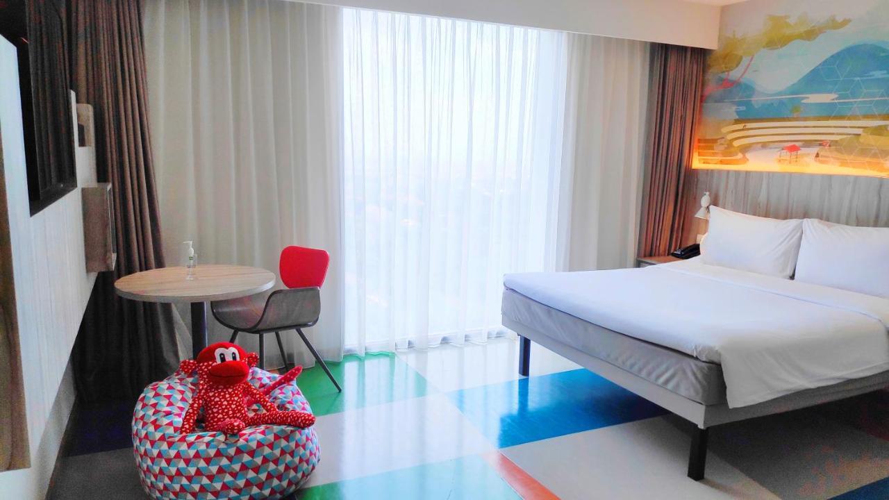 ibis Styles Bandung Grand Central Exterior foto