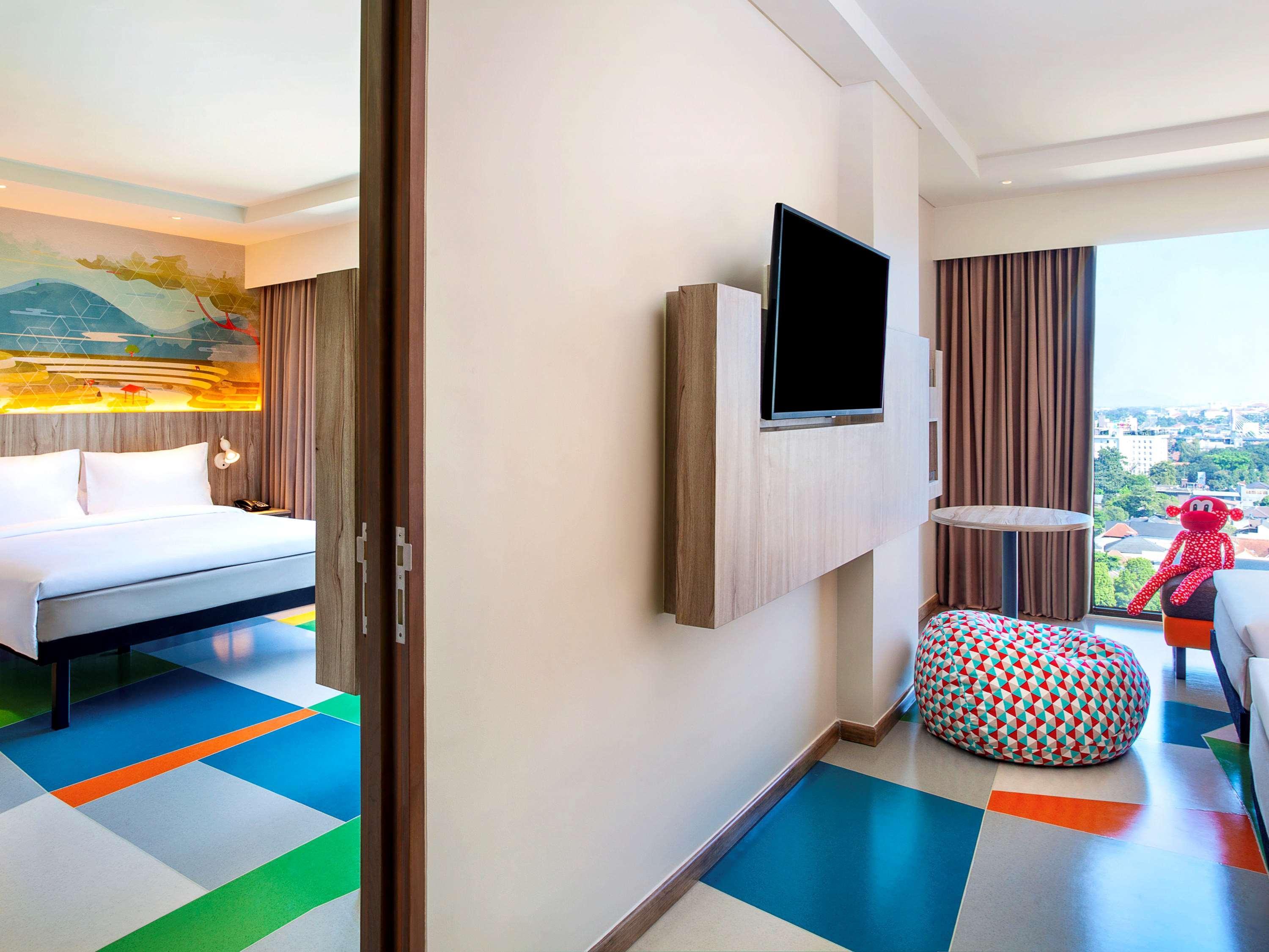 ibis Styles Bandung Grand Central Exterior foto